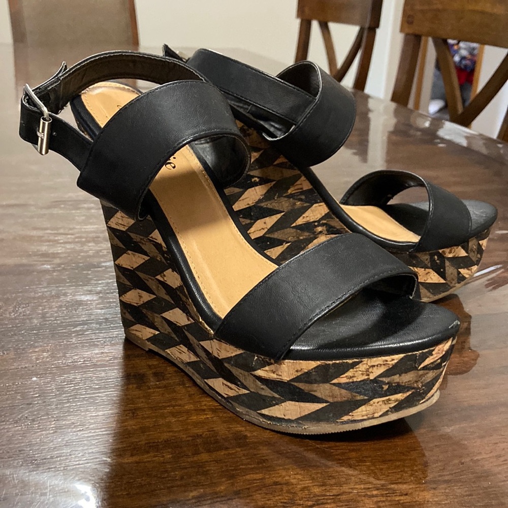 Brand name charming Charlie’s wedge platform sandals